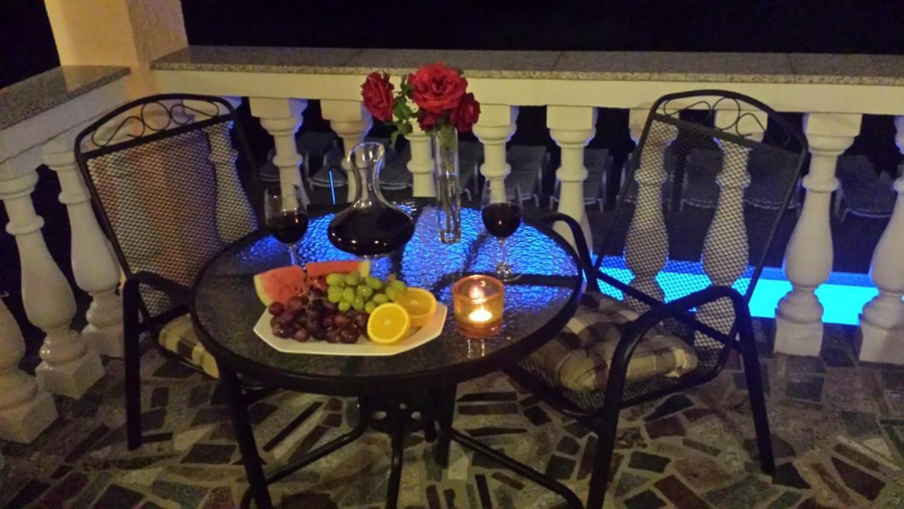 Haus Delphin Apartment Porec Bagian luar foto